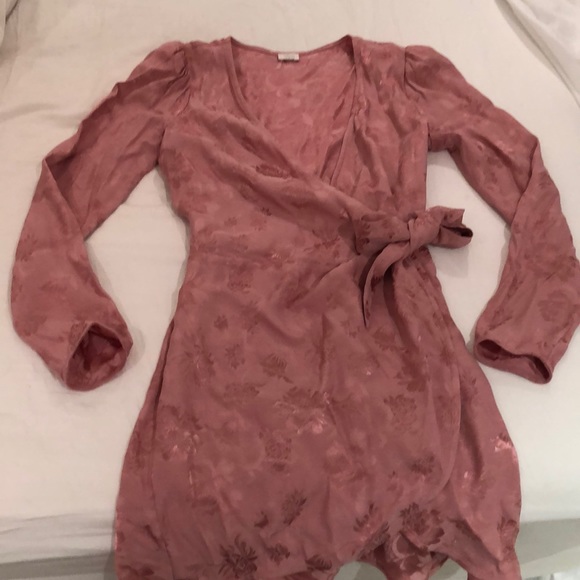 Wilfred Satin Wrap Dress - Picture 4 of 7